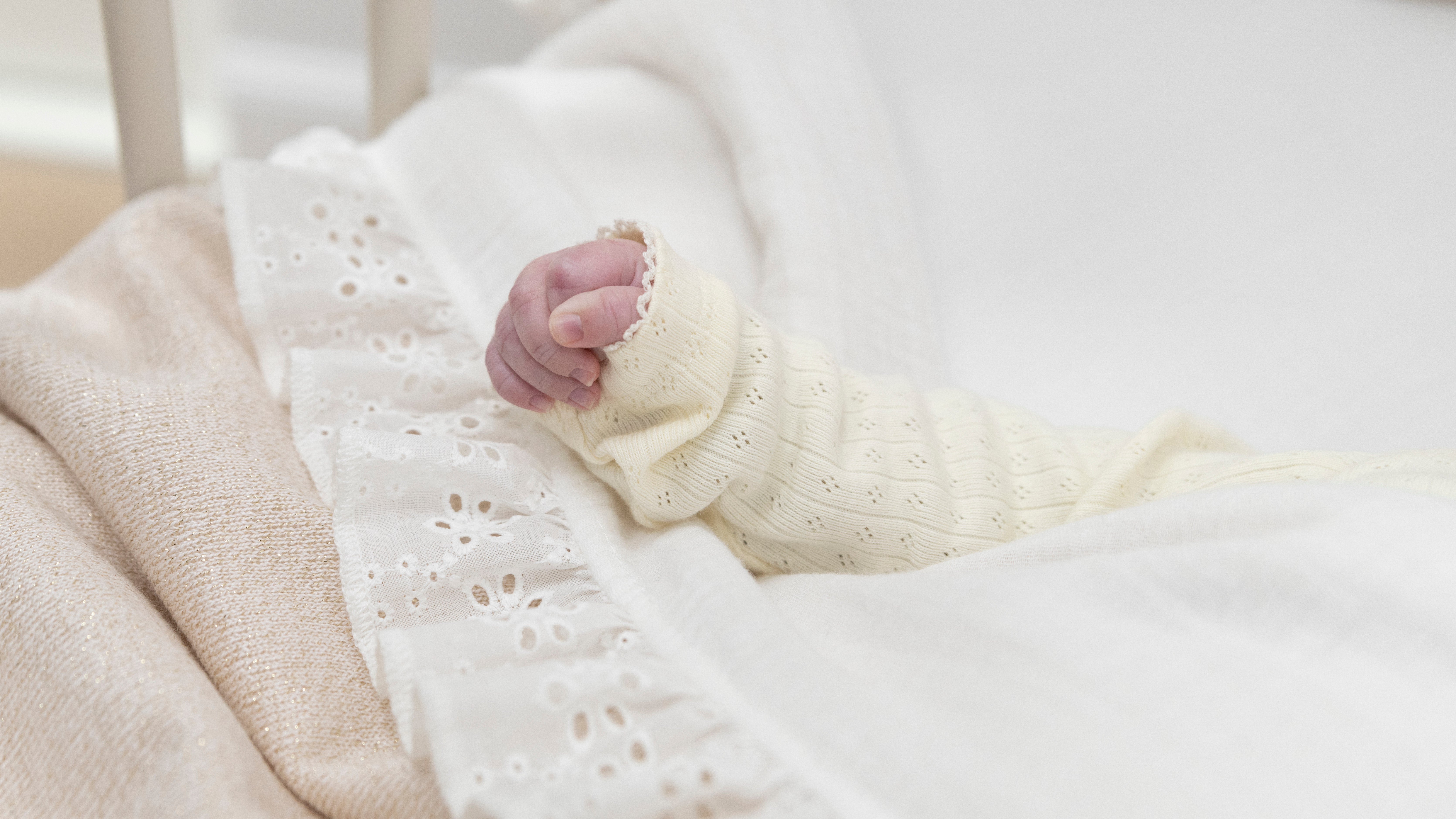 Baby Bettlaken Calm Weiß - Mit Ruffle